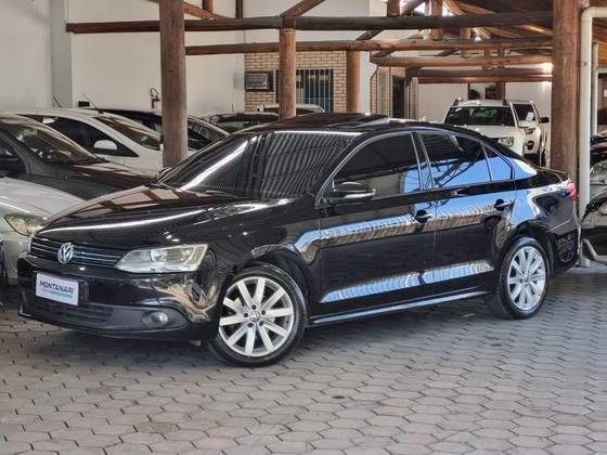 VOLKSWAGEN JETTA 2.0 COMFORTLINE FLEX 4P TIPTRONIC